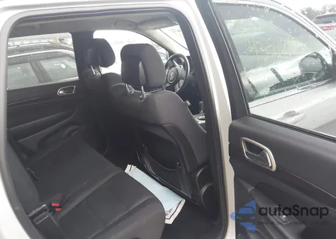 2013 Jeep Grand Cherokee Laredo z USA, uszkodzony, nr VIN 1C4RJFAG3DC639741